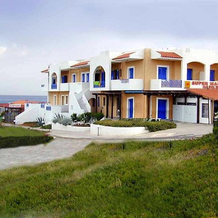 Mike'S Beach Apartments & Studios Аниссарас Экстерьер фото