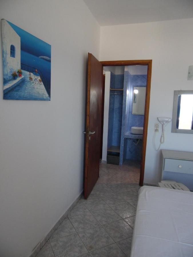 Mike'S Beach Apartments & Studios Аниссарас Экстерьер фото