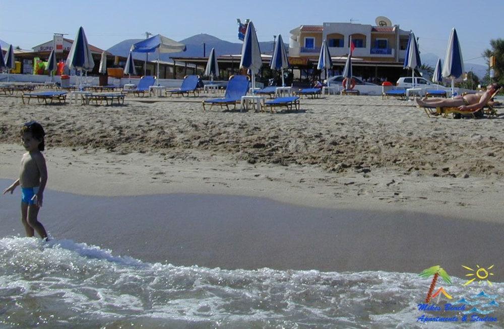 Mike'S Beach Apartments & Studios Аниссарас Экстерьер фото