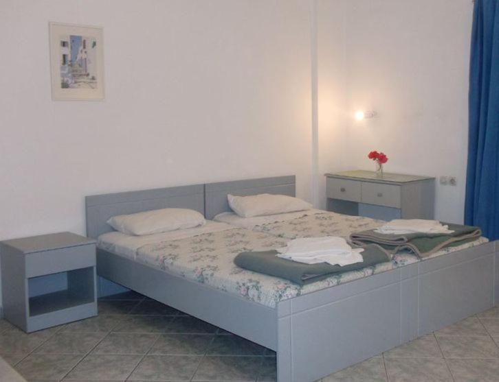 Mike'S Beach Apartments & Studios Аниссарас Номер фото